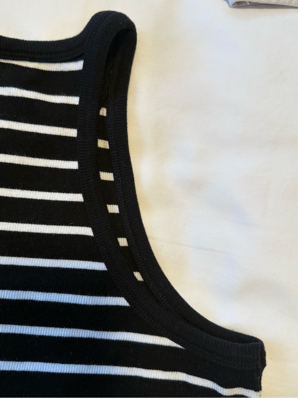 Marcelo Top Black/ Ecru - Picture 3 of 6